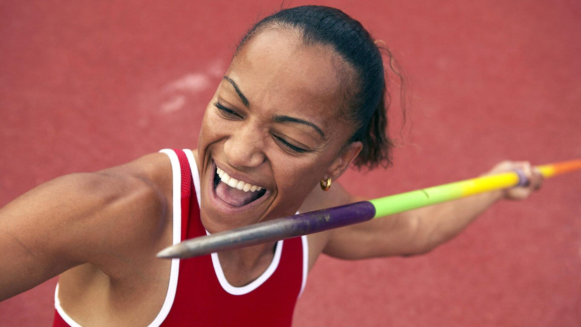 半岛体育官网_冬奥会再创辉煌，中国冰雪健儿勇夺三金 刷新历史最佳战绩